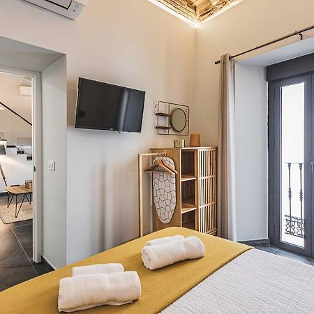Apartamentos Caceres Central Suites Exterior photo