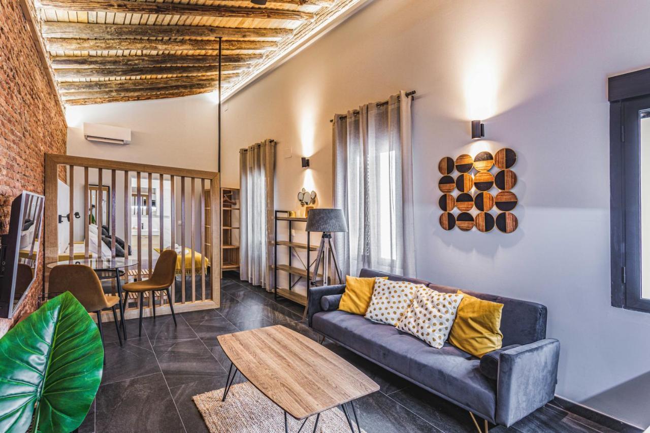 Apartamentos Caceres Central Suites Exterior photo