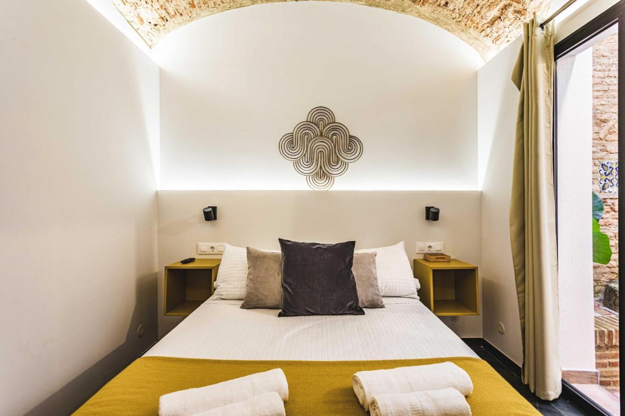 Apartamentos Caceres Central Suites Exterior photo
